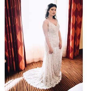 Lulu's Flynn Lace Maxi Dress